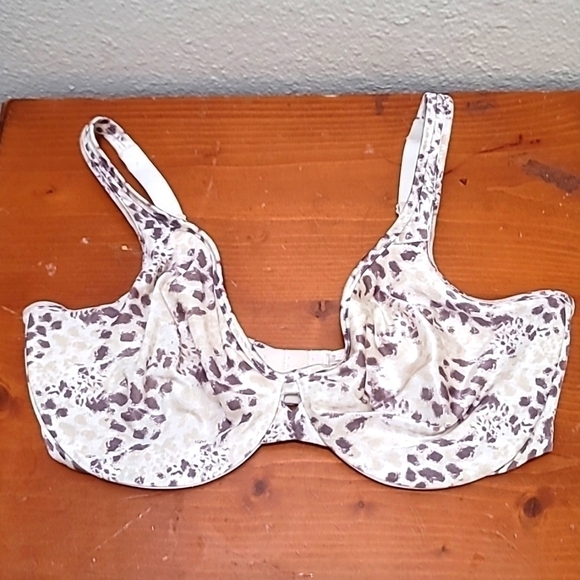LILYETTE WOMEN'S ANIMAL  PRINT  BRA SIZE 36 D - Picture 1 of 6